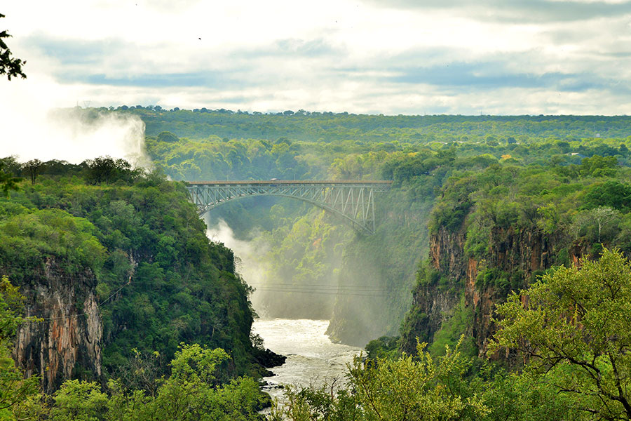 African Travel Packages - Victoria Falls Hotel